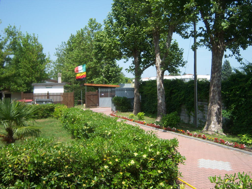 לידו דלה נציוני Villaggio Samoa מראה חיצוני תמונה
